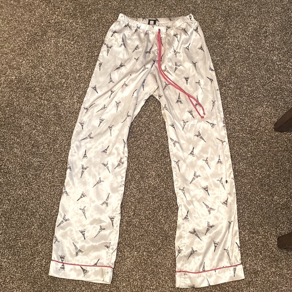 Eiffel Tower PJ Set - Picture 2 of 2